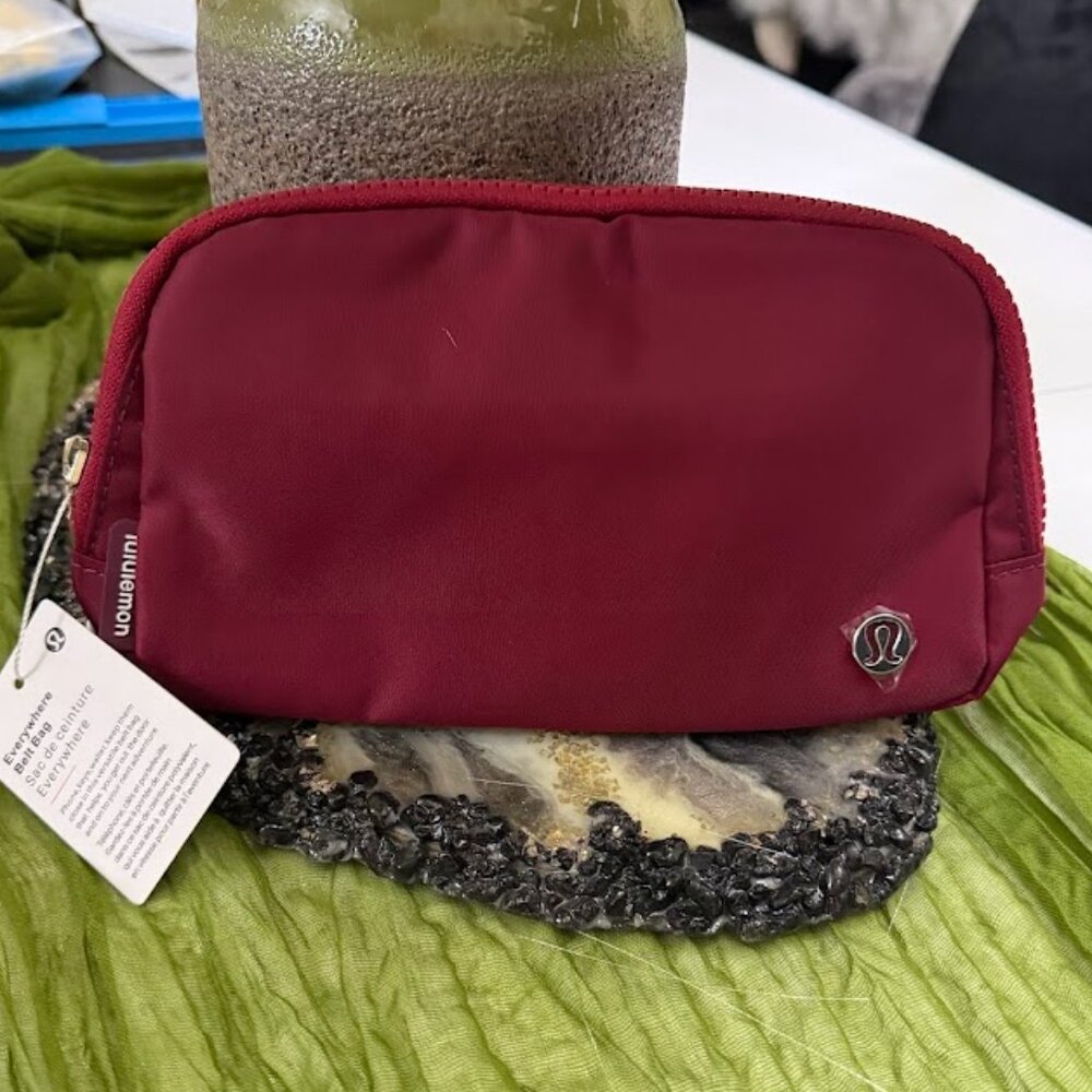 Lululemon Everywhere Belt Bag Red 1L Crossbody Water Repellent NWT